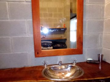 SE VENDE CASA 3 DORMITORIOS + DTO V. YACANTO 4700M