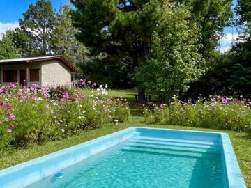 SE VENDE CASA 3 DORMITORIOS + DTO V. YACANTO 4700M
