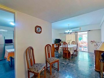 VENTA DEPARTAMENTO 3 AMB CON JARDÍN Y PARRILLA