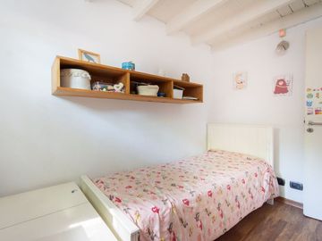 CASA EN VENTA EN CASTELAR NORTE 3 AMBIENTES