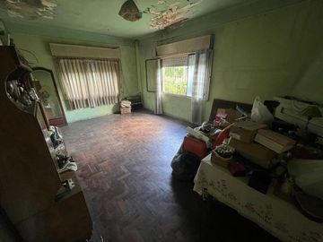 VENTA CASA 3 AMB HURLINGHAM PARA RECICLAR