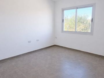 GRAN DEPARTAMENTO EN BARRIO VISTA OLIVO MENDOZA