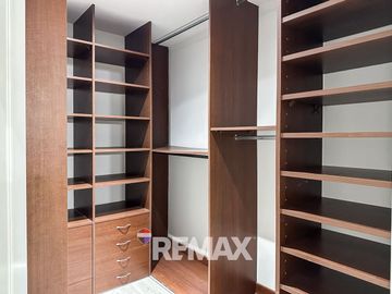 CASA EN VENTA SAN ELISEO GOLF 5 AMBIENTES