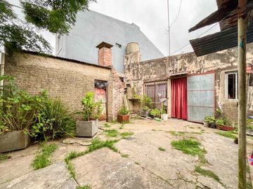 CASA 2 DORMITORIOS EN VENTA BERISSO + PATIO