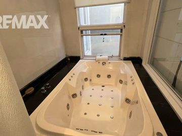 Venta casa 5 Ambientes  Barrio Los Puentes-Lujan