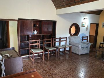 VENTA CASA 4 DORMITORIOS, B° RECONQUISTA