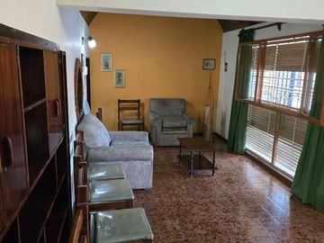 VENTA CASA 4 DORMITORIOS, B° RECONQUISTA