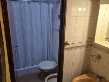 VENTA CASA 4 DORMITORIOS, B° RECONQUISTA