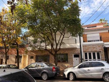 VENTA APTO CREDITO PH 2 AMB Y MEDIO SIN EXPENSAS.