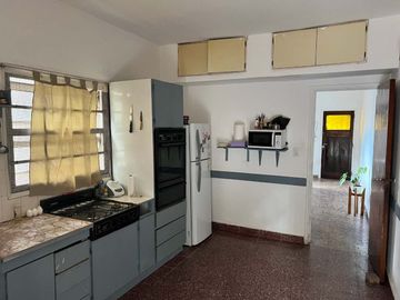 VENTA PH 3 AMB B° PINOS ANCHORENA CON PARQUE