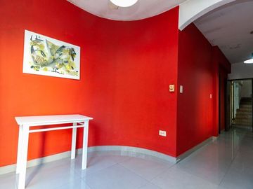 CASA 5 AMB LOTE PROPIO JARDÍN QUINCHO COCHERA