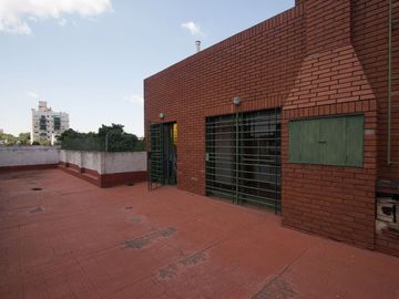 CASA 4 AMB PATIO TERRAZA COCHERA MATADEROS