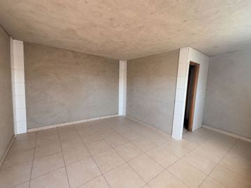 Propiedad Multifamiliar/ Casa + 4 monoambientes
