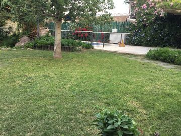 VENTA CASA RESIDENCIAL 3 DORMITORIOS Y PISCINA MZA