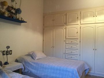 VENTA CASA RESIDENCIAL 3 DORMITORIOS Y PISCINA MZA