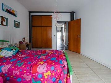 Casa en venta Saavedra Jardín -pileta - parrilla