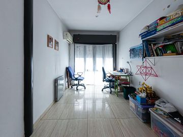 Casa en venta Saavedra Jardín -pileta - parrilla