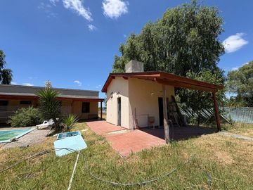 VENTA CASA 4 AMB C/1300M2 Y PILETA- ALEJANDRO KORN