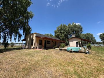 VENTA CASA 4 AMB C/1300M2 Y PILETA- ALEJANDRO KORN
