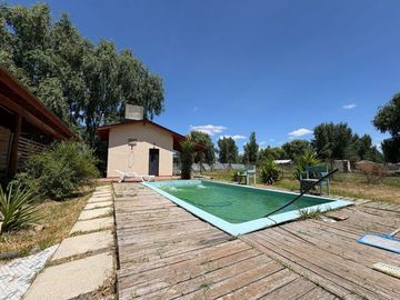 VENTA CASA 4 AMB C/1300M2 Y PILETA- ALEJANDRO KORN