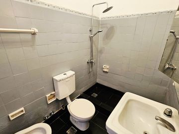 ALQUILER COMERCIAL PH 3 AMBIENTES PARQUE PATRICIOS