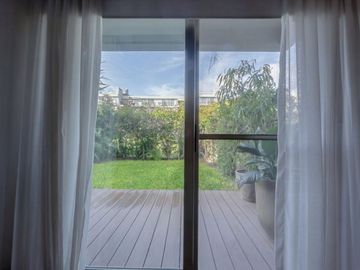 VENTA DEPTO. 4 AMB. C/DEP - JARDIN Y COCHERA