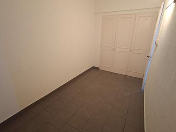 Dpto renovado amplias dimensiones 2 Dorm.