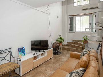 VENTA DÚPLEX EN VILLA DEL PARQUE SIN EXPENSAS