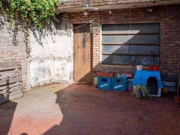 CASA EN VENTA 4 AMBIENTES BOULOGNE