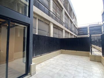 Departamento duplex alquiler en La Boca con patio