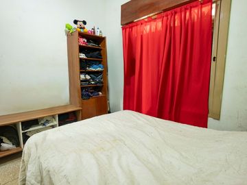 Venta de Casa para 2 familias en Ituzaingó
