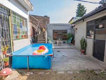 Venta de Casa para 2 familias en Ituzaingó