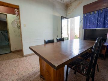 Venta de Casa para 2 familias en Ituzaingó