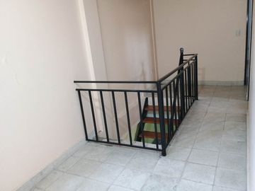 ALQUILER PH 4 AMB LOMAS DEL MIRADOR SIN EXPENSAS
