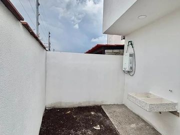 ESTRENA CASA EN VENTA CON RECAMARA EN PLANTA BAJA  EN CD . MADERAS MARQUÉS QRO.