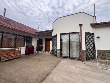 Linda casa en exclusivo condominio