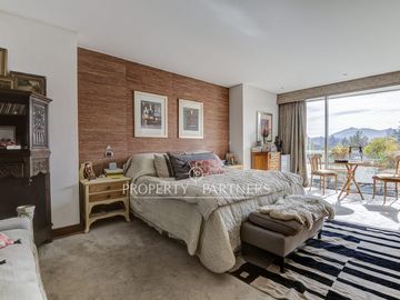 Exclusivo y amplio departamento en arriendo con privilegiada vista despejada al Club de Golf