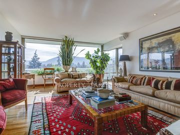 Exclusivo y amplio departamento en arriendo con privilegiada vista despejada al Club de Golf