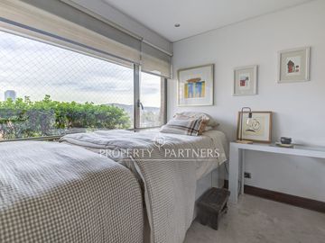 Exclusivo y amplio departamento en arriendo con privilegiada vista despejada al Club de Golf