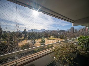 Exclusivo y amplio departamento en arriendo con privilegiada vista despejada al Club de Golf