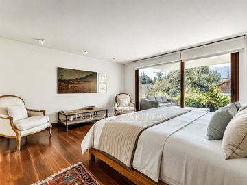 Increíble departamento de 2 pisos con entradas independientes