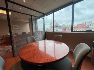 Estupenda oficina 56 m2 Providencia.  Gran ubicación.  Ideal dentistas, doctores, abogados.