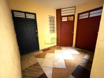Edificio comercial en venta en Prolongación Luis Pasteur