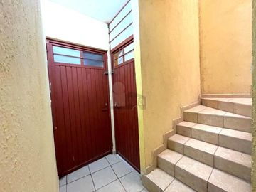 Edificio comercial en venta en Prolongación Luis Pasteur