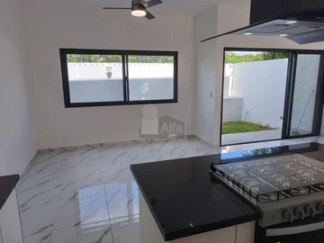 Casa en Venta 3 recs 3.5 baños, Arbolada Cancun Quintana Roo