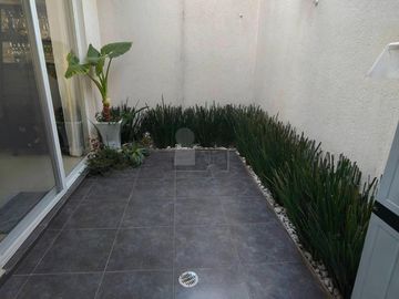 Casa en condominio en venta en Santa María, San Mateo Atenco, México