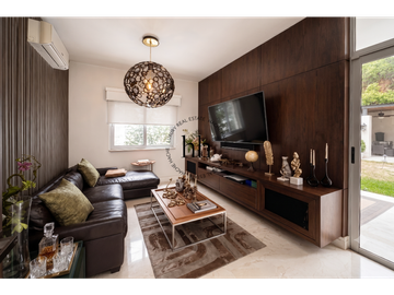 Casa en venta, zona Lagos del Vergel Zona sur, Mty N.L.