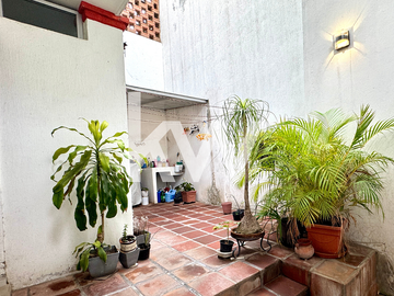 Casa en venta en colonia Sutaj cerca de Forum Tlaquepaque