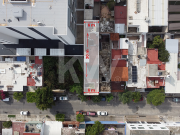 Casa en venta en colonia Sutaj cerca de Forum Tlaquepaque