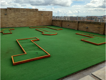 147 Square - Caobos Salazar, Usaquén